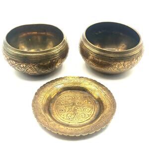 Vintage Brass Lot 2 Bowls 1 Plate Made In India Floral Slightly Colored‎ Red